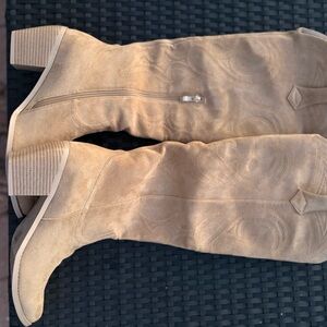 Wetkiss Chic Beige Heeled Boots